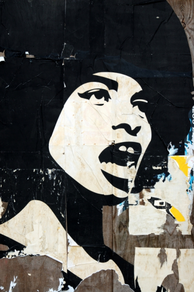 Graffiti&Urban Art Decor Torn Picture of a Woman Art. No: 10000006940